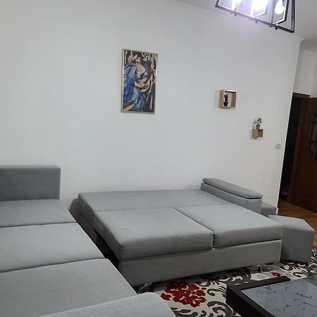 Apartament Center ティラナ エクステリア 写真